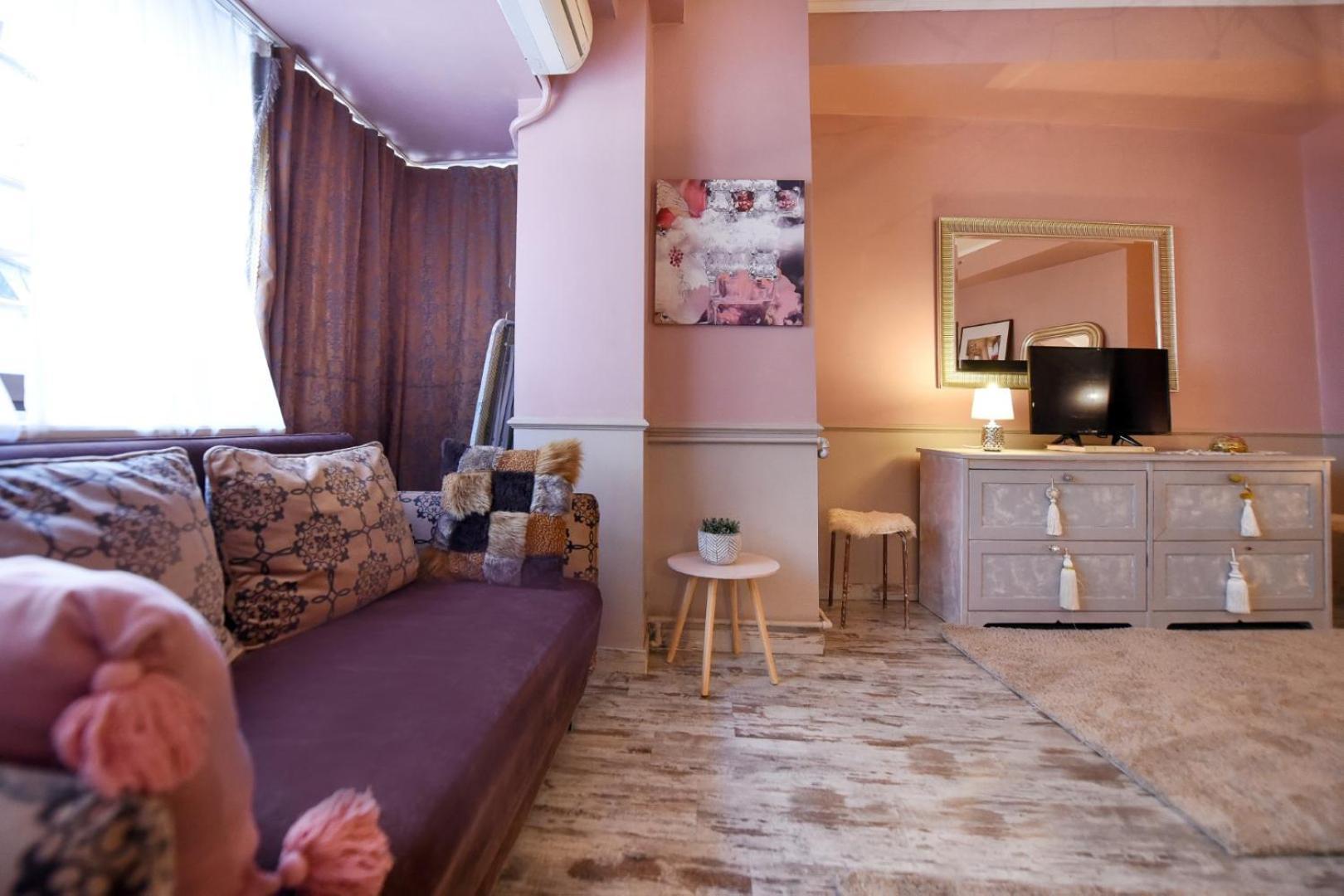 Magic Studio - A Central Fairytale Experience Bukarest Exterior foto